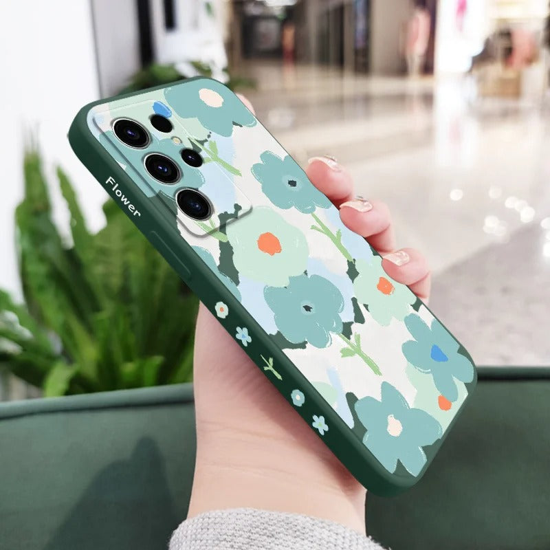Mint Bloom – Elegant Floral Print