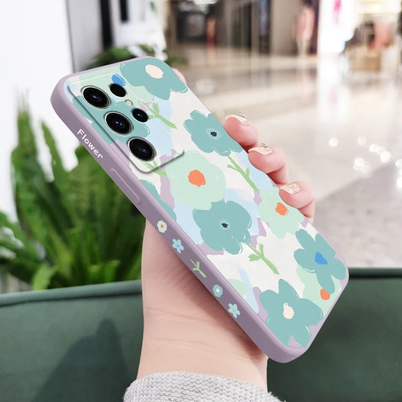 Mint Bloom – Elegant Floral Print
