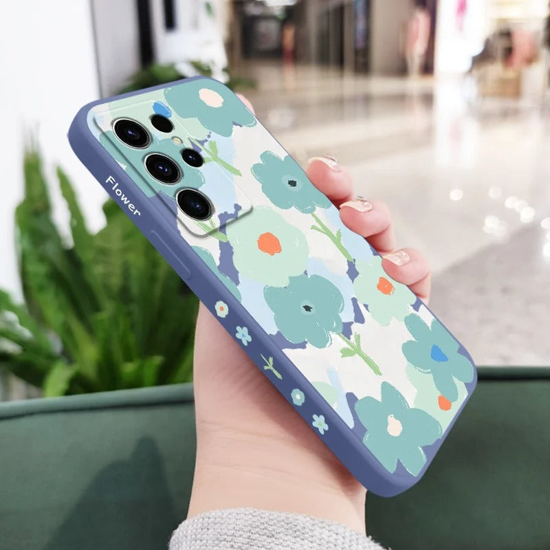 Mint Bloom – Elegant Floral Print