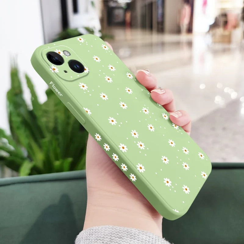 Delicate Bloom: Daisy Touch