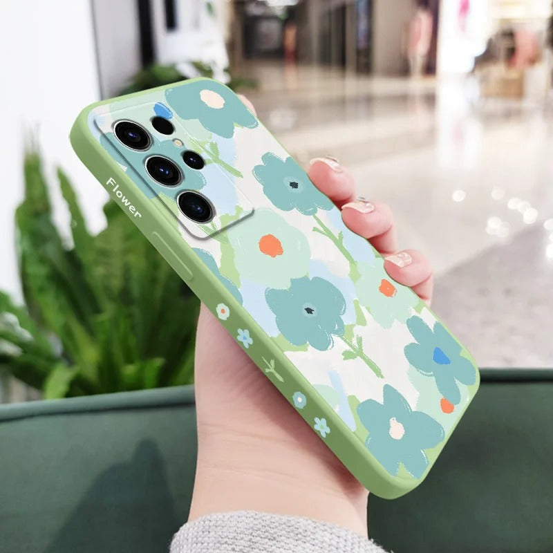 Mint Bloom – Elegant Floral Print