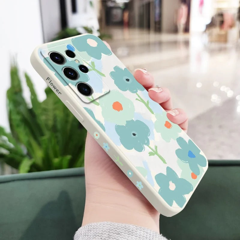 Mint Bloom – Elegant Floral Print